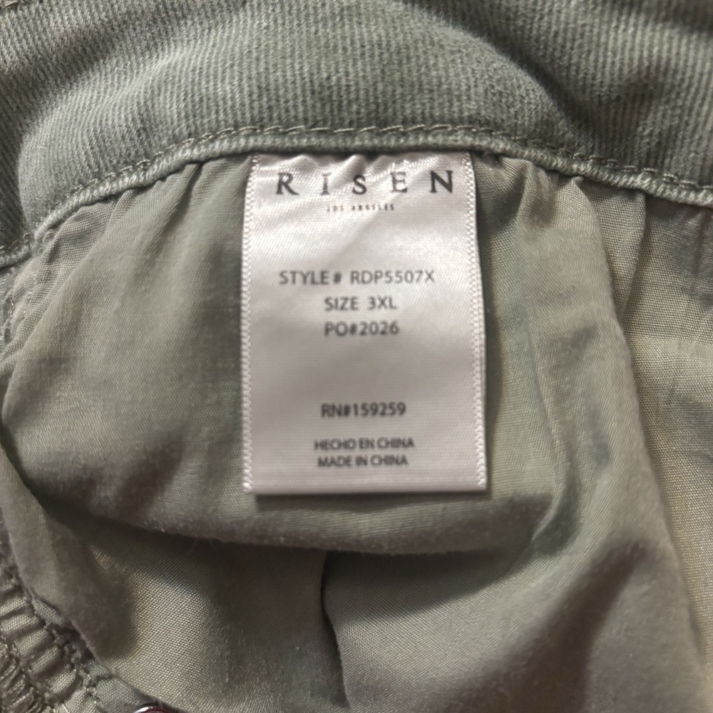 High Rise Green Jeans - Picture 5 of 10